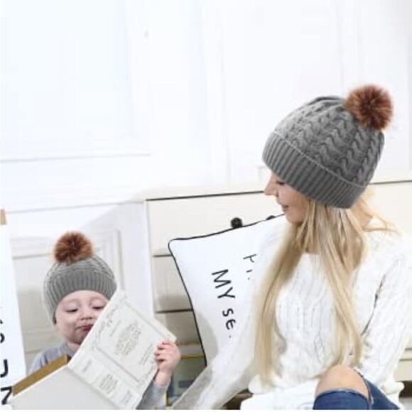 🎀Mom-Baby Beanies Set🎀NEW  - Picture 1 of 5
